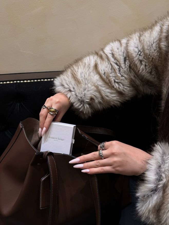 What’s in your bag? 🤍 ~ #francobene jewelry 🤭
