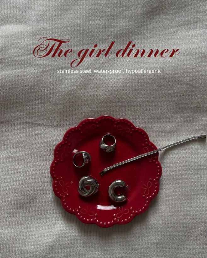 The girl dinner ✨ ~ co jedí na večeři #coolgirls . 🤍